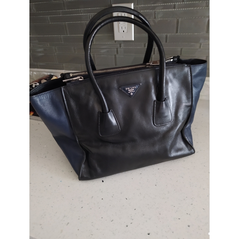 Sold🎀!! Prada Calf Leather Tote - Picture 16 of 16